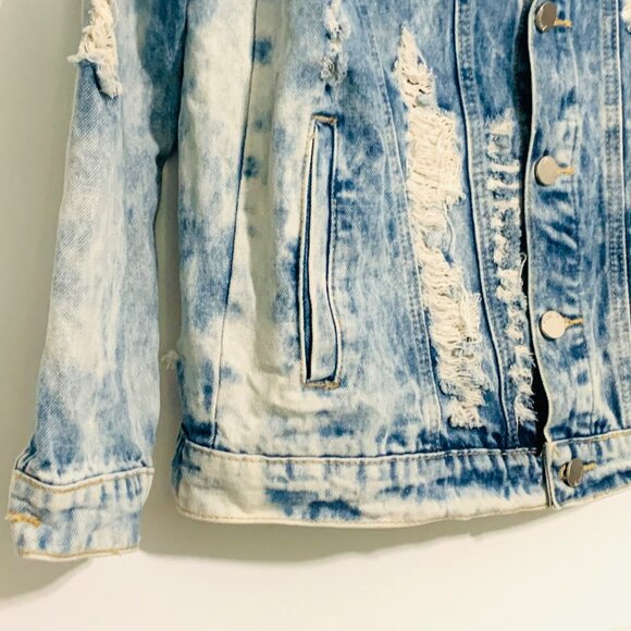 Fantastic Fawn Distressed Denim Jacket Size Small Acid Wash Trucker Jean Jacket - Picture 11 of 11